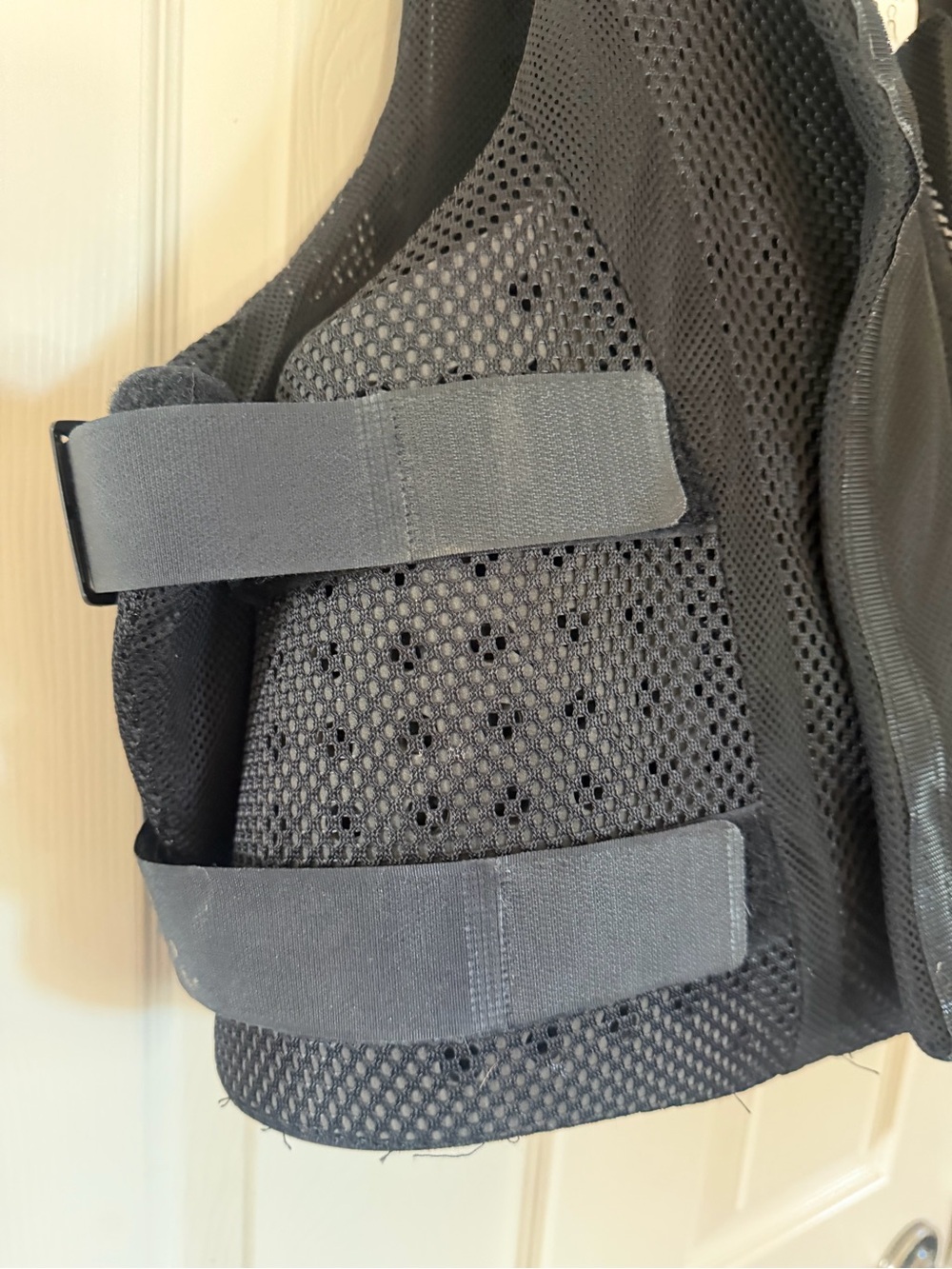 Airowear Black Protective Cross Country Equestrian Riding Vest XL - Picture 6 of 9